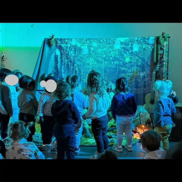 automne bleu et enfants